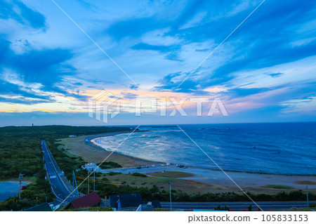 Kimigahama at sunset 105833153