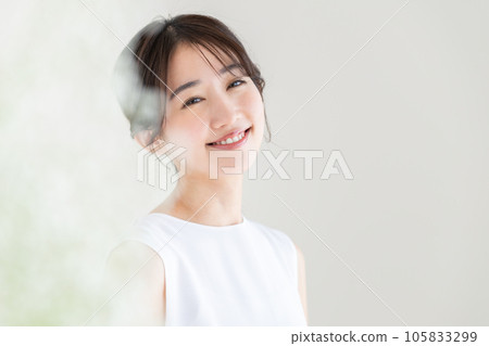 Beauty of young women Beauty of young women 105833299