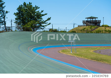 Sunny summer sky and scenery of a bicycle racetrack in Ishikawa Prefecture | Keirin image | Uchinada Town, Kahoku-gun, Ishikawa Prefecture Sunny summer sky and scenery of a bicycle racetrack in Ishikawa Prefecture | Keirin image | Uchinada Town, Kahoku-gun, Ishikawa Prefecture 105834769