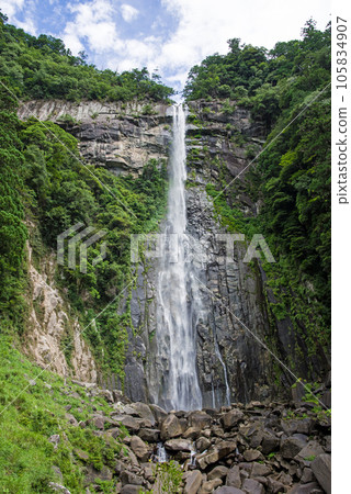 [Nachi Falls] Wakayama Prefecture, Japan's Three Famous Waterfalls 105834907