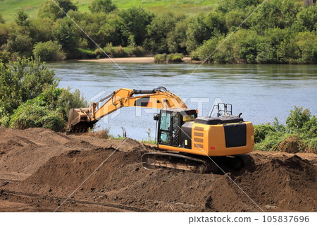 挖掘機車形象 105837696
