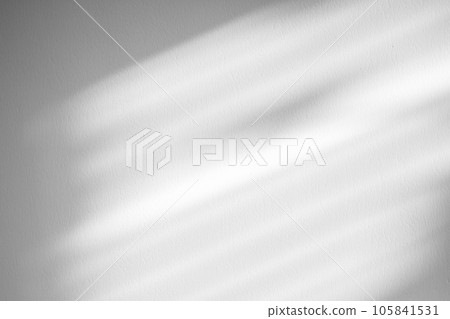 Window shadow drop on white wall background 105841531