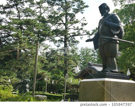 出雲大社的自愛雕像 105847397