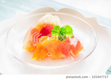 Dessert full of peach pulp 105847727