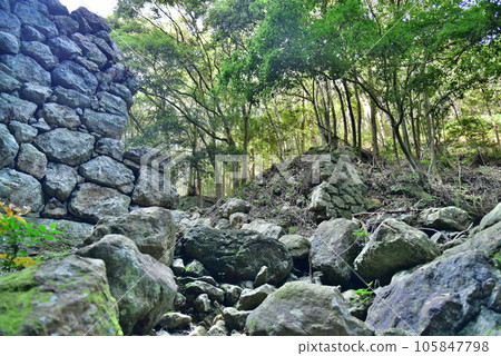 對馬，日本百座名城之一，金田城，三木戶，左下起 105847798