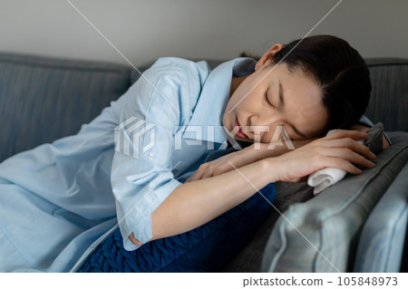 Female poor health sleepy Female poor health sleepy 105848973