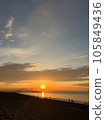 Beautiful beach sunset Asahi 105849436