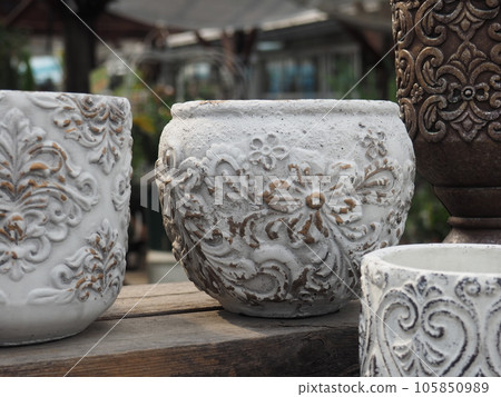 Western-style flowerpot Western-style flowerpot 105850989