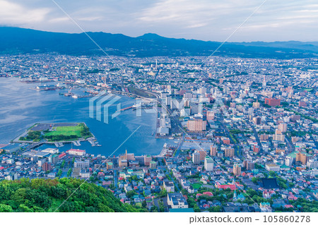 (Hokkaido) Hakodate Port seen from Mt. Hakodate Observatory 105860278