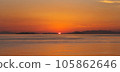 海被弄髒在日落 105862646