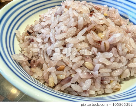 Juroku black rice is ready. Juroku black rice is ready. 105865392