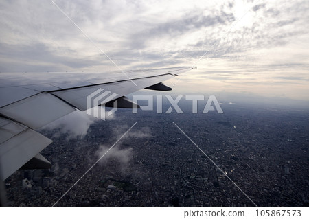 日本上空 日本上空 105867573