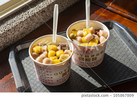 Sweet potato balls 105867809