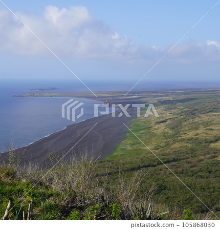 "View of Iwo Jima (Ogasawara)" "View of Iwo Jima (Ogasawara)" 105868030