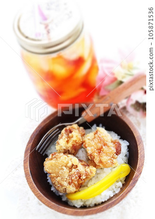 Fried rice bowl Fried rice bowl 105871536