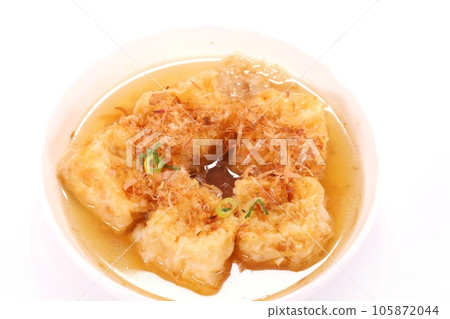 Fried tofu, soup, bonito flakes, tofu dishes, bright background Fried tofu, soup, bonito flakes, tofu dishes, bright background 105872044
