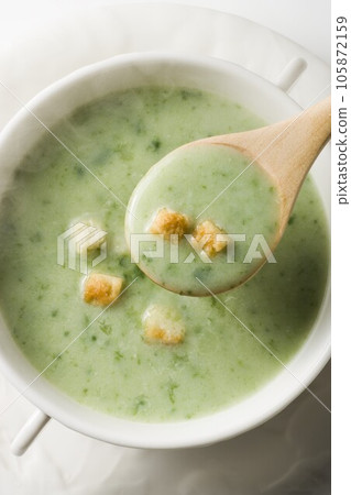 菠菜湯 105872159