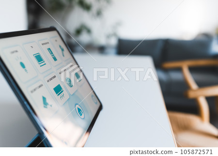 tablet at home 105872571