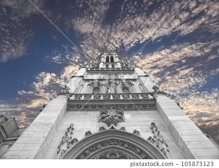 Great gothic church of Saint Germain l Auxerrois, Paris, France 105873123