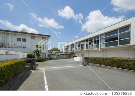 Nishigoshi East Elementary School gate Nishigoshi East Elementary School gate 105876856