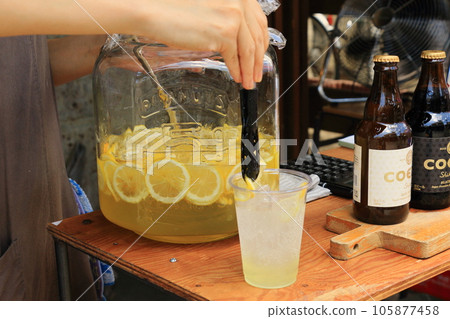 Craft lemonade　 105877458