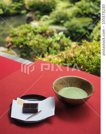 抹茶配綠葉 抹茶配綠葉 105878280