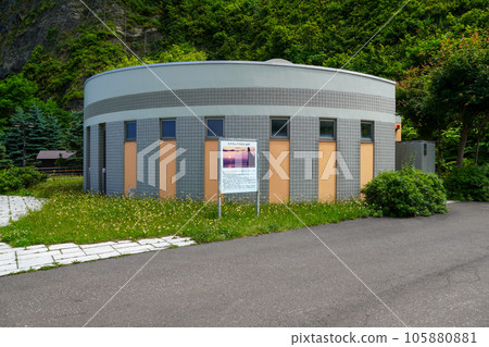 Setakamui road disaster prevention prayer square public toilet 105880881