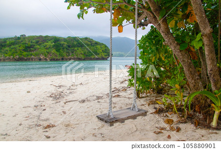 石垣島的著名景點：川平灣的可愛鞦韆 105880901