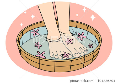 Person enjoy procedures in spa Person enjoy procedures in spa 105886203