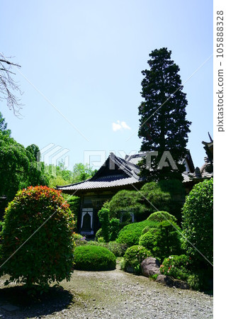 4875 Chichibu Kannon Sacred Site No. 33 Fudasho Enmeizan Kikusuiji Temple 105888328