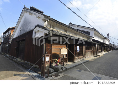 奈良縣橿原市今井町,江戶時代的街景中橋家住宅 奈良縣橿原市今井町,江戶時代的街景中橋家住宅 105888806
