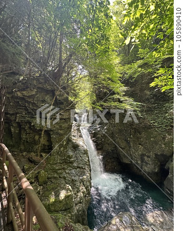 卡拉塔尼瀑布 105890410