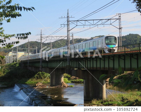 西武池袋線入間川大橋系列30000 105892724