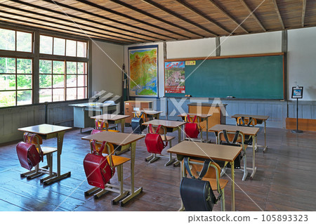 [吹屋故里村（舊吹屋小學教室）] 岡山縣高橋市成輪町吹屋 105893323