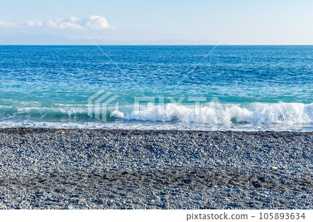 [Image material] Image of the coast Miho Beach (Miho no Matsubara) 105893634