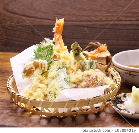 Assorted tempura 01 105894019