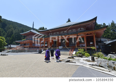 滋賀縣大津市坂本比叡山延歷寺東塔及阿彌陀堂 滋賀縣大津市坂本比叡山延歷寺東塔及阿彌陀堂 105894350