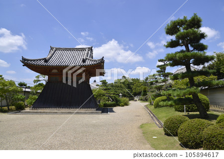 奈良市法華寺鐘樓 105894617