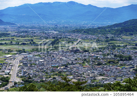 郊區住宅區和鄉村 105895464