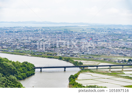 郊區景觀 105897516