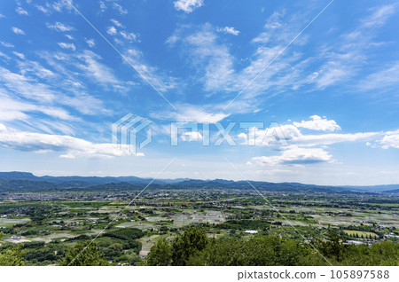 郊區住宅區和鄉村 105897588