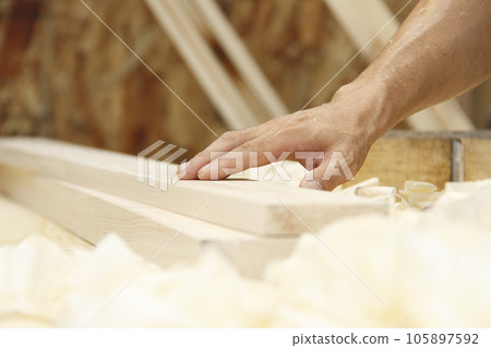 木材和木工 105897592