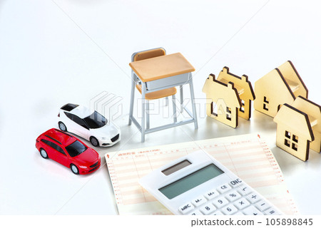 Image of household budget and living expenses 105898845