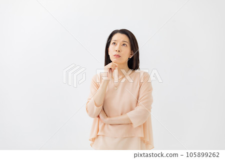 Troubling women 105899262