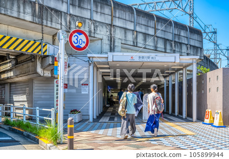 Urban scenery of Ota Ward, Tokyo Tamagawa Station 105899944