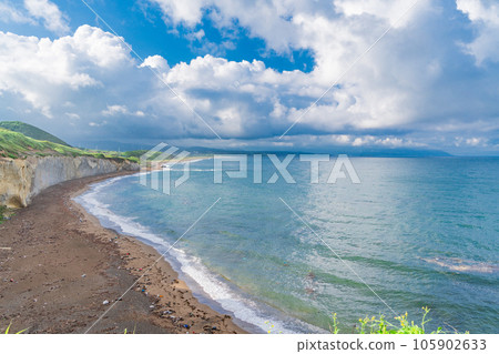 (北海道乙部町)藍天大海、白崖/白浦 (北海道乙部町)藍天大海、白崖/白浦 105902633