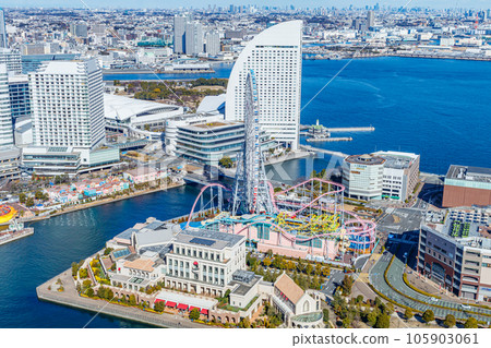 [Urban landscape of Kanagawa] Urban view of Yokohama Minatomirai 105903061