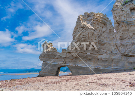 (Otobe Town, Hokkaido) Kuguri Rock (Otobe Town, Hokkaido) Kuguri Rock 105904140