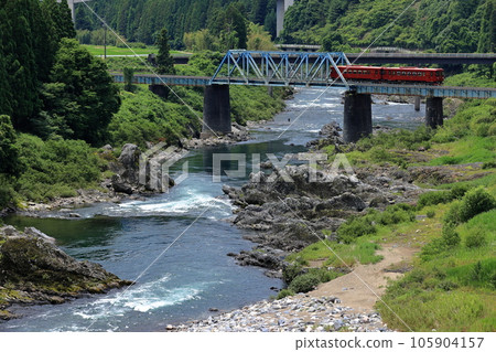 Nagara River and sightseeing train "Nagara" Nagara River and sightseeing train "Nagara" 105904157