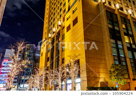 [Tokyo Cityscape] Marunouchi Illumination (Peninsula Hotel) 105904224